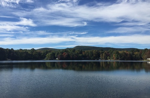 Queensbury Cottage | Cozy Private Lake Cottage Minutes to Lake George & Saratoga Springs Pet Friendly