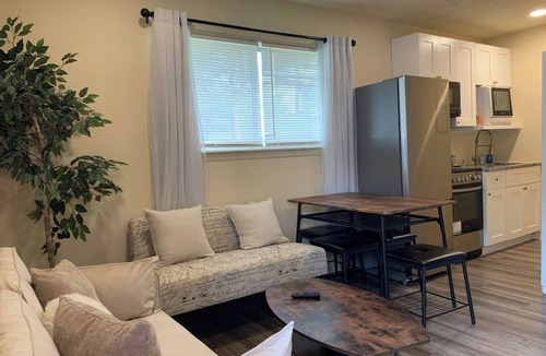 Louetta Condo | Cozy, private, pet friendly 2 bed home in Spring
