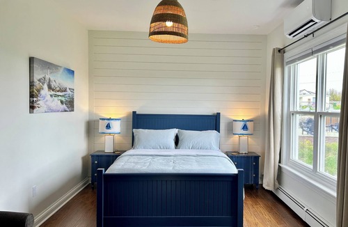 Peggy's Cove Bed & Breakfast | Cozy Private Room at Meg Inn Peggys Cove