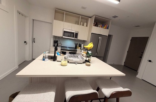 West End Apartment | Cozy Private Room in Shared Home – Prime Downtown Austin Location