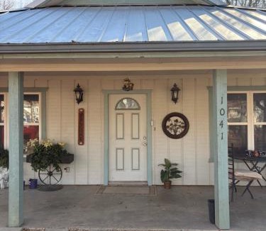 West Tawakoni House | Cozy Private Room Lake Tawakoni Home Near Park Pier