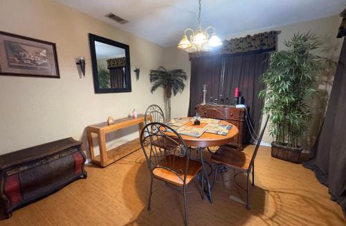 West Tawakoni House | Cozy Private Room Lake Tawakoni Home Near Park Pier
