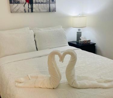 Brookhaven House | Cozy Private Room with Shared Bathroom in Toronto