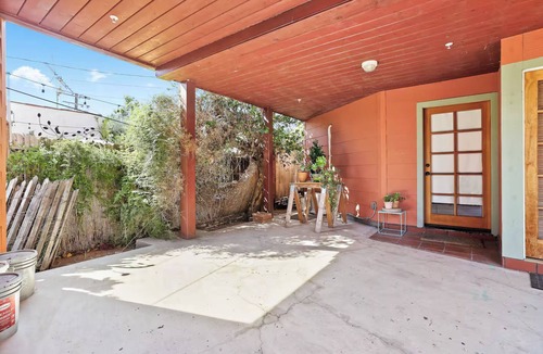 Lucerne - Higuera House | Cozy & Private Studio in Culver City w/Parking