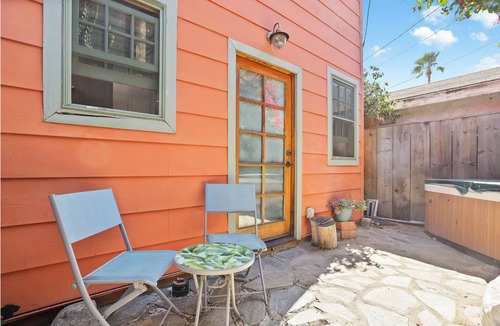 Lucerne - Higuera House | Cozy & Private Studio in Culver City w/Parking