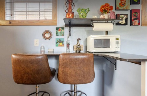 Downtown San Antonio House | Cozy & Private Studio Guesthouse near downtown