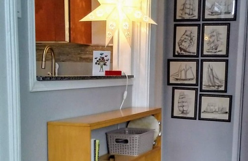 Kirkendall North Bed & Breakfast | Cozy Private Suite in the heart of Downtown Hamilton
