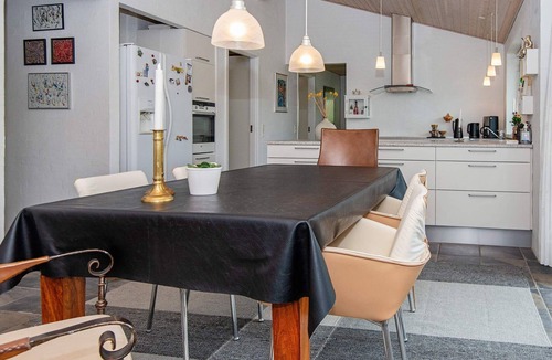 Grenaa House | Cozy Property by Beach