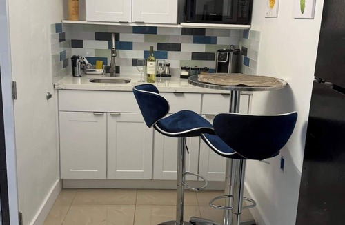 Pembroke Pines Apartment | Cozy Queen Studio,Patio BBQ and Free Parking