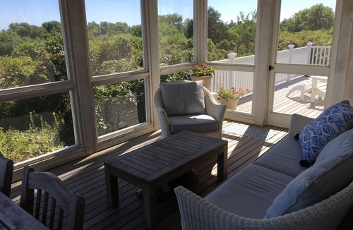 Quidnet House | Cozy Quidnet Cottage