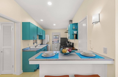 College Station House | Cozy Quiet 2-bedroom Home. Quick access to Rellis, Legends Events, Kyle Field.