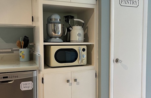 Dothan House | Cozy, Quiet 3 Bed 2 Bath Home with Private Pool!