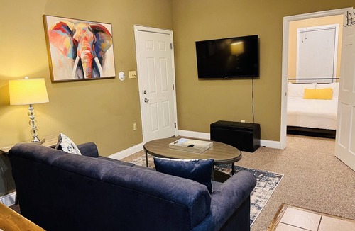 Havertown Apartment | Cozy Quiet Apt in Suburbs - Very Walkable Area