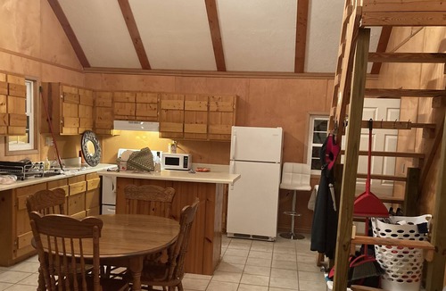 Cedar Bluff House | Cozy, Quiet Cabin Escape