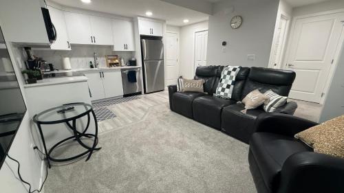 Southwest Calgary Apartment | Cozy & Quiet Calgary 2BR Suite