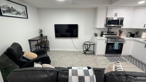Southwest Calgary Apartment | Cozy & Quiet Calgary 2BR Suite