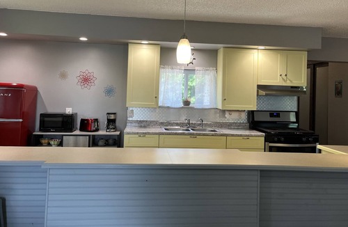 Murdock Cottage | Cozy, quiet cottage in the country with stocked lake access