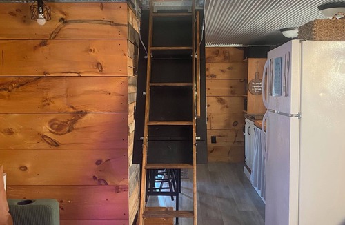 Redford Cabin | Cozy quiet country getaway just minutes from the Current River