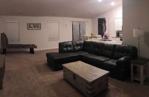 Youngsville House | Cozy quiet family home