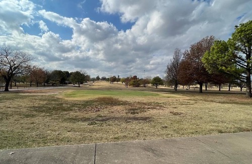 Nowata House | Cozy & quiet home-20 min from Bartlesville!
