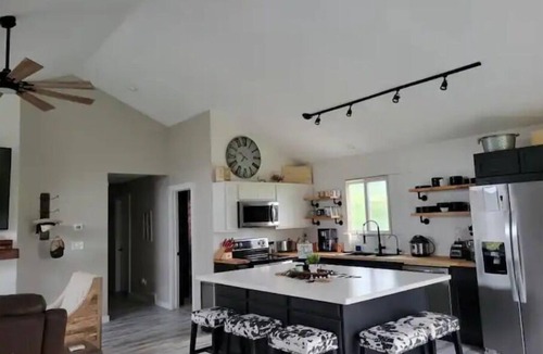 Douglas County House | Cozy Quiet House on 4 acres