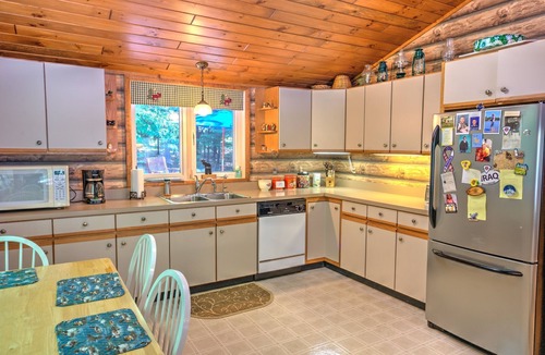 Town of Webb House | Cozy, Quiet Old Forge Getaway, just Minutes from The Fulton Chain Lakes