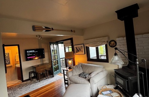 Sausalito Cottage | Cozy quiet & relaxing hide-a-way in the heart of Sausalito's ‘Hurricane Gulch.’