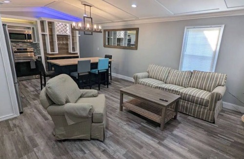 Ferry Pass House | Cozy, quiet, simple