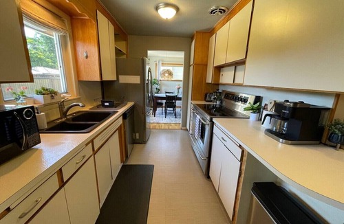 Wenatchee House | Cozy & Quiet with Saddlerock Views