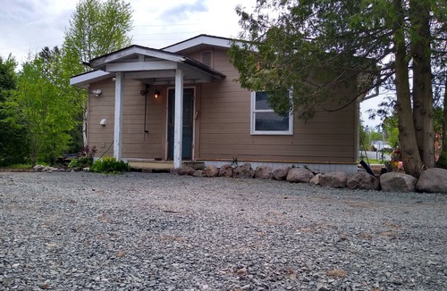 Bruce Mines House | Cozy Quincy: Comfortable stay near Hwy. 17.