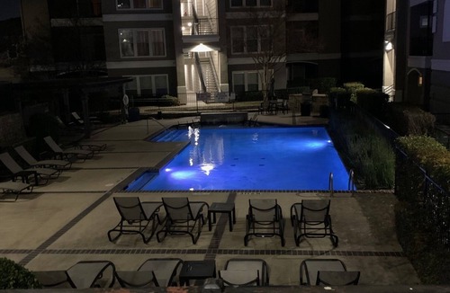 Far North Dallas Apartment | Cozy R&R in Dallas