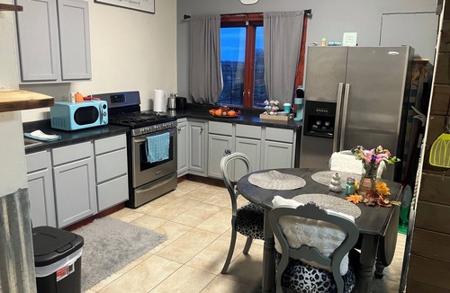 Lincoln County Apartment | 👉 Cozy Ranch Apartment with 2 Beds, Hot Tub, Cows & Horses