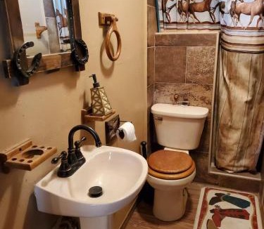 Garciasville House | Cozy Ranch Cabin