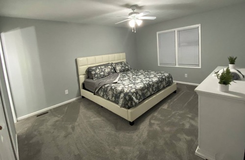 Lyndhurst House | Cozy Ranch Getaway