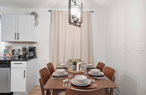 Spring Hill House | Cozy Ranch Home with Relaxed Small-Town Feel