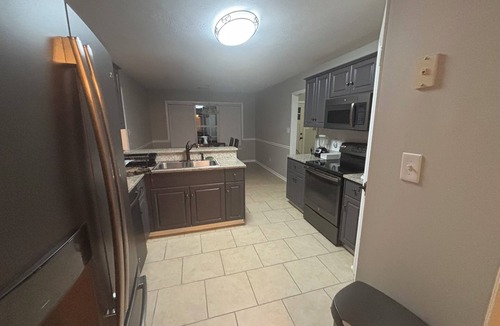 Gracewood House | Cozy ranch style house with wifi.