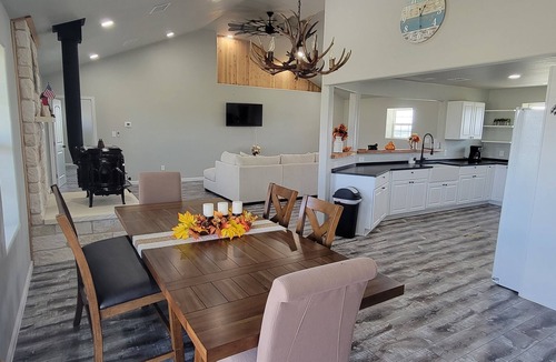 Hutto House | Cozy Ranch