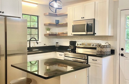McDonald House | Cozy Ranch with exercise equipment room, AC