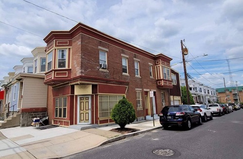 Upper Darby Apartment | Cozy recently updated 1 BR Gem apartment, with easy access to public transit!