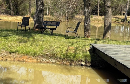 Mansfield House | Cozy Recreational Vehicle with private lake for weekend escape in Mansfield
