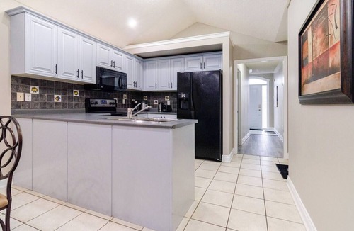 Durham Region House | Cozy, Relax and Recharge
