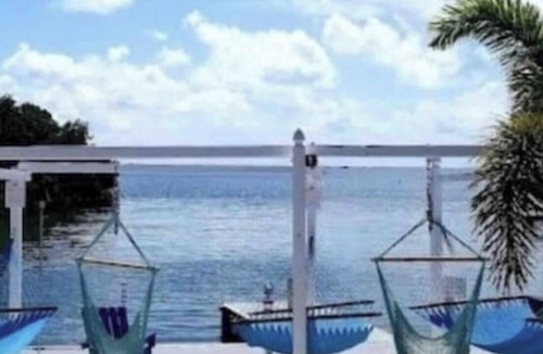 Key Largo Village House | Cozy & Relax place.