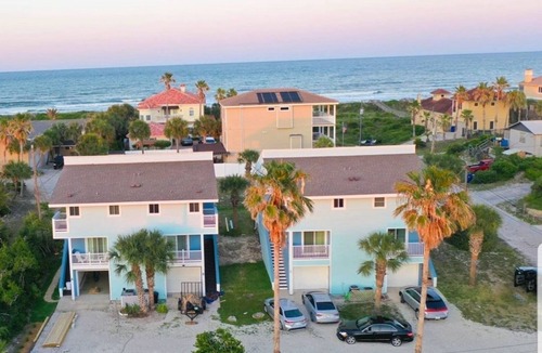 Butler Beach House | Cozy Relaxation on Crescent Beach