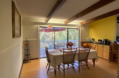 Lupton City House | Cozy Relaxing Room Central to Chattanooga