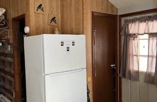 Russell Cabin | Cozy relaxing studio cabin # 7 , at Deep Woods Cabins