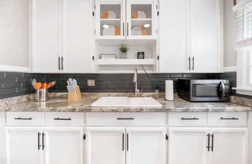 Wichita House | Cozy Remodeled 3 bedroom home close to WSU