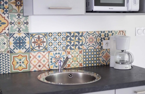 Mortagne-sur-Sevre Cottage | Cozy renovated studio with private terrace, for 2 people, near the Sèvre River