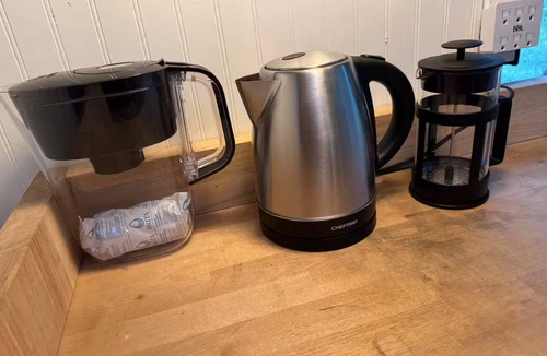 Vashon Island House | Cozy Renovated Bus