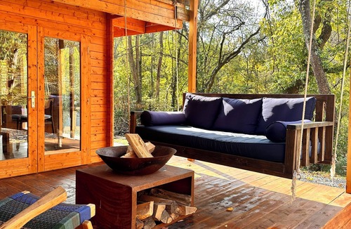 Scottsboro Cabin | Cozy retreat 10 minutes from the Nations with sauna and cold plunge