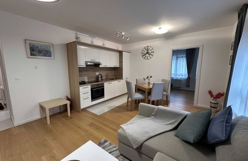 Krapinske Toplice Apartment | Cozy Retreat in Krapinske Toplice: Comfort and Prime Location with Pivate Parking - One Bedroom Apartment